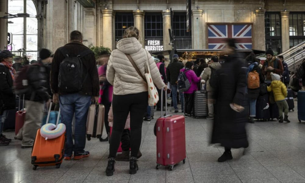 Βρετανία: Ακυρώθηκαν όλα τα δρομολόγια της Eurostar από και προς το Λονδίνο λόγω πλημμύρας (Βίντεο)